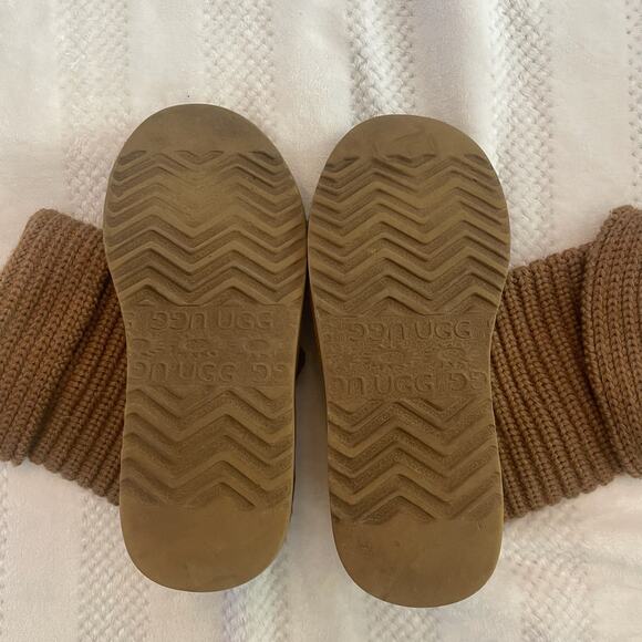 UGG knit tall boots size 6 - Picture 3 of 7